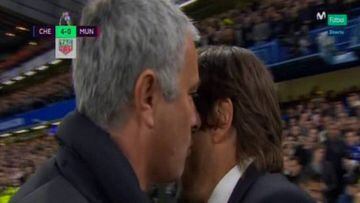 What did José Mourinho utter into the ear of Antonio Conte?