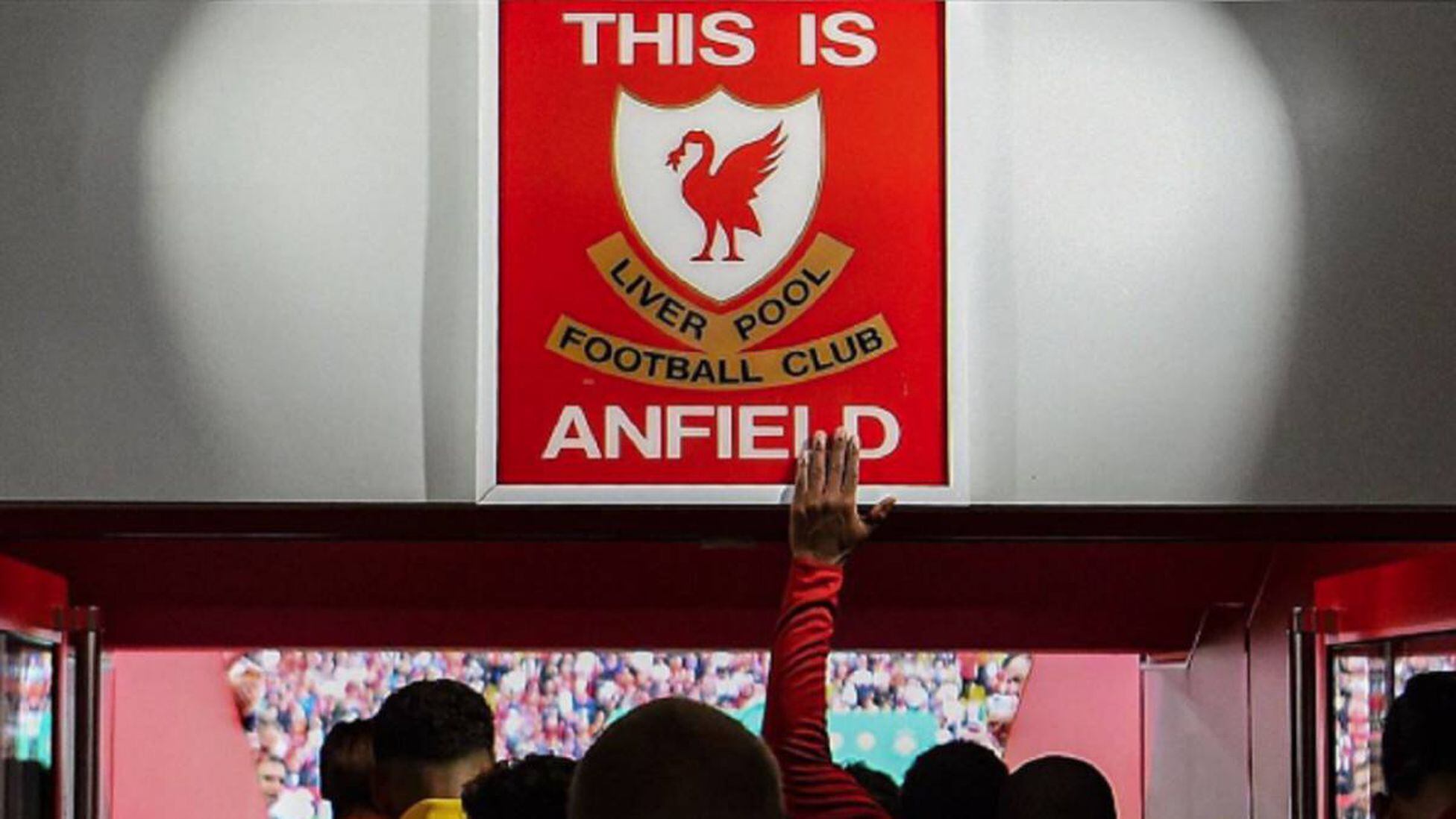 Liverpool Klopp Lifts Ban On Touching This Is Anfield Sign As Usa