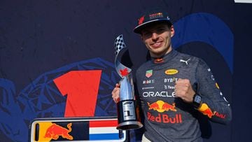 MONTREAL, QUEBEC - JUNE 19: Race winner Max Verstappen of the Netherlands and Oracle Red Bull Racing celebrates with his trophy after the F1 Grand Prix of Canada at Circuit Gilles Villeneuve on June 19, 2022 in Montreal, Quebec. (Photo by Dan Mullan/Getty Images)