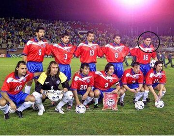 Chile y Uruguay, tras empatar 1-1 en la Copa América de 1999 en Paraguay, definieron por penales el paso a la final. La Roja quedó en el camino: en los lanzamientos, Mauricio Aros falló y los charrúas a la postre se impusieron por 5-3 en las ejecuciones. 