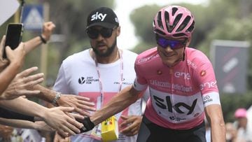 Froome wins Giro d'Italia to complete Triple Crown
