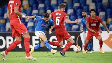 El Napoli y el 'Chucky' perdieron frente al AZ Alkmmar en la jornada 1 de Europa League