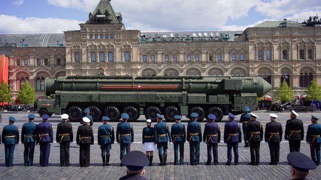La inteligencia británica revela por qué Rusia redujo su desfile militar