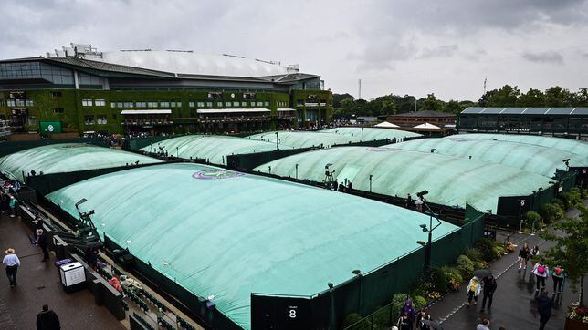 La lluvia cancela 69 de los 77 partidos del día