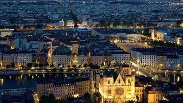 Lyon por la noche /Flickr/Szekely