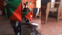 Niño se vuelve loco al recibir de regalo el jersey de Cristiano Ronaldo