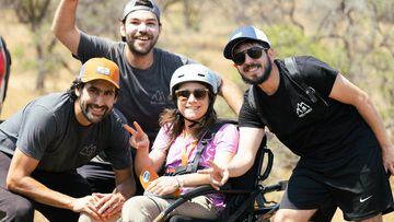 Isabel Aguirre busca récord con inédito ascenso en silla de trekking adaptado