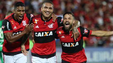 Flamengo toma ventaja sin Guerrero pero con Trauco