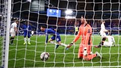 Mason Mount of Chelsea celebrates after scoring their team's second goal during the Champions League Semi Final Second Leg match between Chelsea and Real Madrid at Stamford Bridge on May 05, 2021.