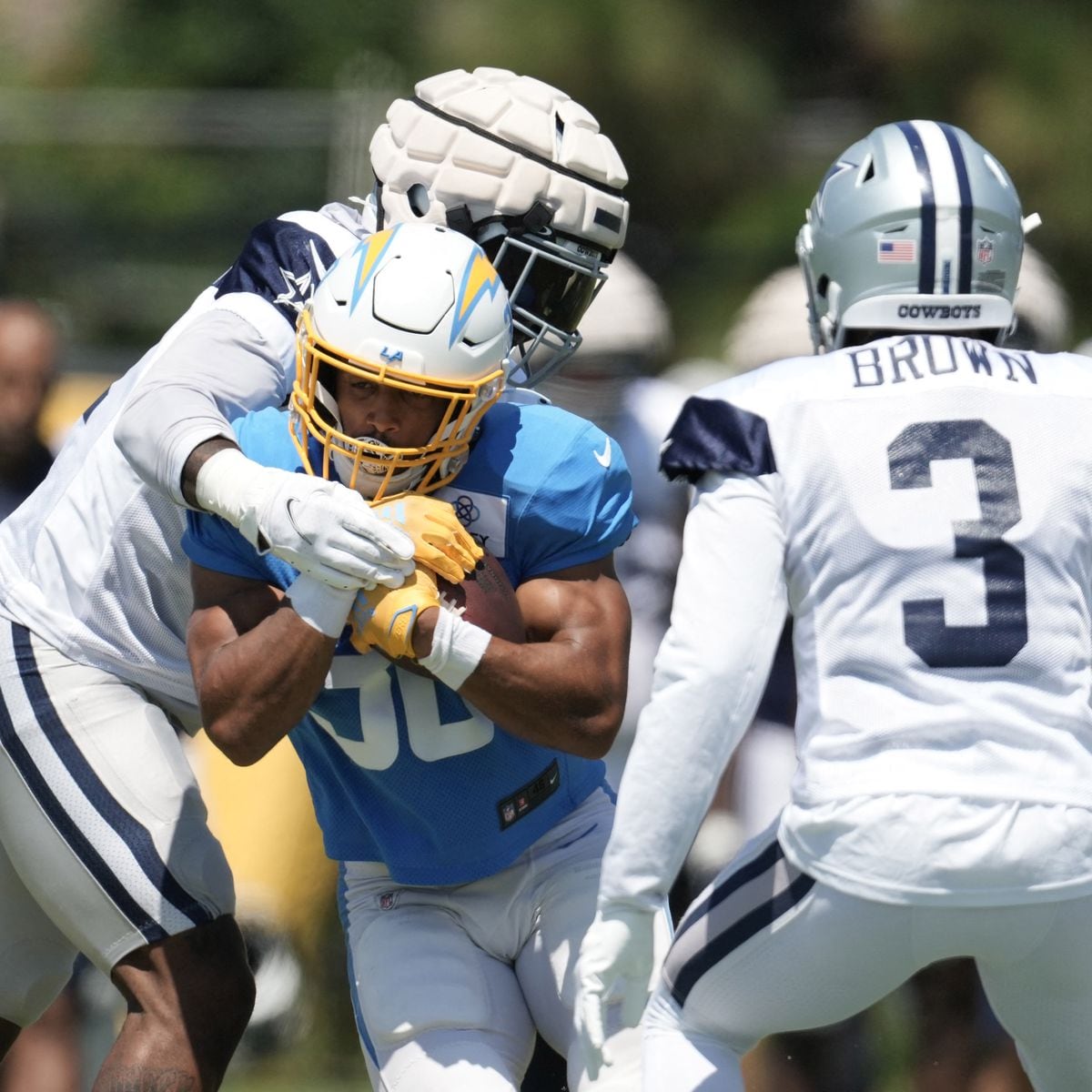 CeeDee Lamb shines in first padded practice at Cowboys camp