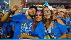 El futbolista Neymar en la segunda noche de desfiles de las escuelas de samba del llamado Grupo Especial del Carnaval de R&iacute;o de Janeiro 2019.