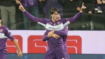 Vlahovic "destined for greatness" after downing AC Milan