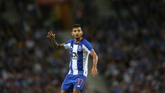 'Tecatito' Corona fue titular en el Porto vs Liverpool