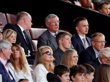 Sir Alex Ferguson and Gary Pallister in the stands.