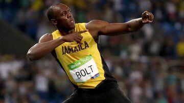 Usain Bolt of Jamaica celebrates after winning the Mens 200m final on Day 13 of the Rio 2016 Olympic Games at the Olympic Stadium 