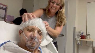 Actor Jeremy?Renner?gets his head massaged during hospital stay at an unknown location following an accident in this screen grab obtained from a social media video on January 5, 2023. Jeremy Renner via Twitter/via REUTERS  THIS IMAGE HAS BEEN SUPPLIED BY A THIRD PARTY. MANDATORY CREDIT. NO RESALES. NO ARCHIVES.
