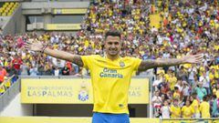 Vitolo se present&oacute; ayer como jugador de Las Palmas hasta enero.
