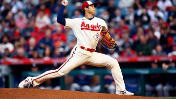 ANAHEIM, CALIFORNIA - MAY 09: Shohei Ohtani #17 of the Los Angeles Angels throws against the Houston Astros in the first inning at Angel Stadium of Anaheim on May 09, 2023 in Anaheim, California.   Ronald Martinez/Getty Images/AFP (Photo by RONALD MARTINEZ / GETTY IMAGES NORTH AMERICA / Getty Images via AFP)