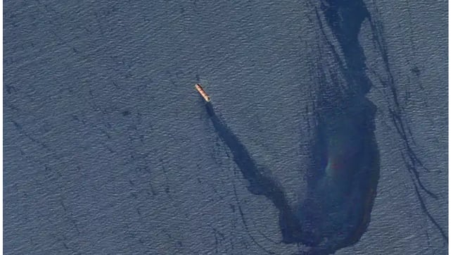EEUU denuncia un “desastre medioambiental” tras el ataque hutí a un buque británico