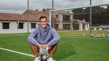Ahead of his eighth season in the Real Madrid first team, winger-turned-full-back Lucas Vázquez is closing in on 300 appearances for Los Blancos. He sat down for a chat with AS.