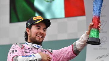 Checo Pérez, tercer lugar en Bakú; Hamilton gana en el caos