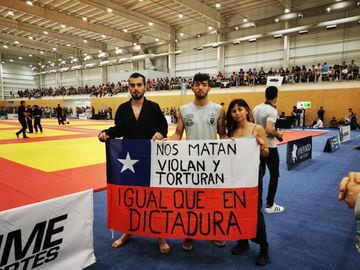 La bandera de este deportista se transformó en viral, y generó reacciones en varios países. La mostró luego de conseguir el segundo lugar de jiu jitsu, en el Open Argentina de Buenos Aires.