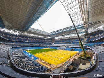 Las obras de remodelación del estadio del Real Madrid siguen a buen ritmo y encaran la recta final para su estreno la próxima temporada. 