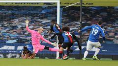 James Rodr&iacute;guez marc&oacute; el gol del Everton en el empate 1-1 ante el Crystal Palace