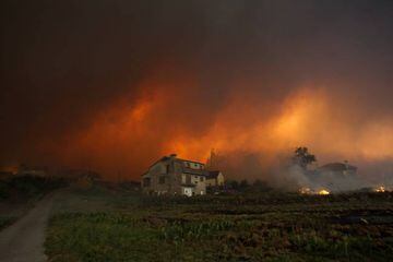 Forest fires have taken hold in Vigo.