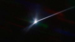 Why is the C/2022 E3 (ZTF) comet green? What does the comet’s name code represent?