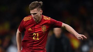 BARCELONA, SPAIN - MARCH 26: Dani Olmo of Spain runs with the ball during the international friendly match between Spain and Albania at RCDE Stadium on March 26, 2022 in Barcelona, Spain. (Photo by David Ramos/Getty Images)