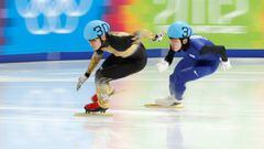 El patinador japon&eacute;s Kei Saito patina por delante del surcoreano Lim Hyo-Jun en una imagen de archivo.