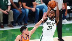 The Milwaukee Bucks even the NBA Finals up at 2-2 after their narrow home win over the Suns. Khris Middleton led the Bucks to the Game 4 win with 40 points.