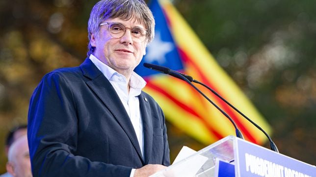 ¿Dónde está Puigdemont, hasta cuándo no puede entrar en España y qué pasa si gana las elecciones?