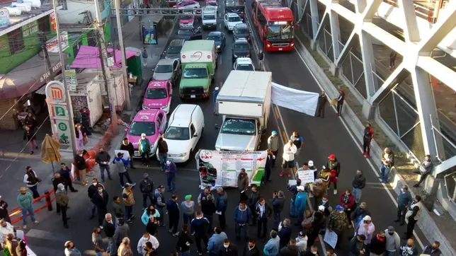 ¿Qué exigen los transportistas por el bloqueo en CDMX y a cuánto quieren aumentar la tarifa?