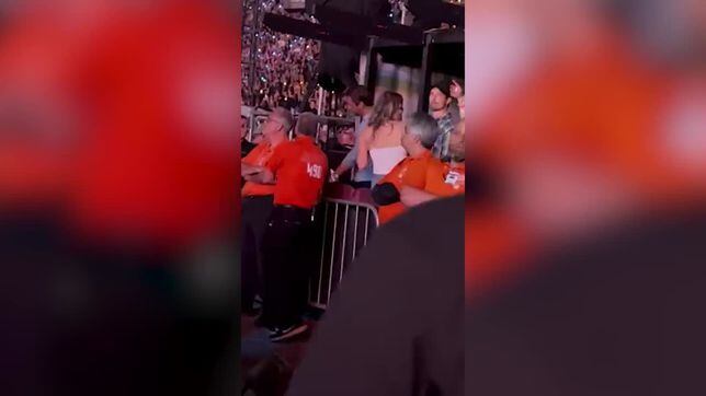 Aaron Rodgers goes viral dancing at Taylor Swift’s Eras Tour concert