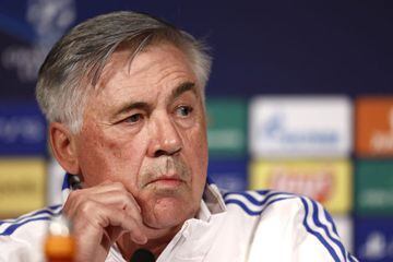 Soccer Football - Champions League - Real Madrid Press Conference - Parc des Princes, Paris, France - February 14, 2022 Real Madrid coach Carlo Ancelotti during the press conference REUTERS/Gonzalo Fuentes