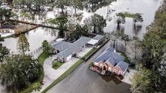 Una fotograf&iacute;a a&eacute;rea realizada con un dron muestra los da&ntilde;os causados por el hurac&aacute;n Ida en Jean Lafitte, Luisiana, Estados Unidos, el 31 de agosto de 2021.