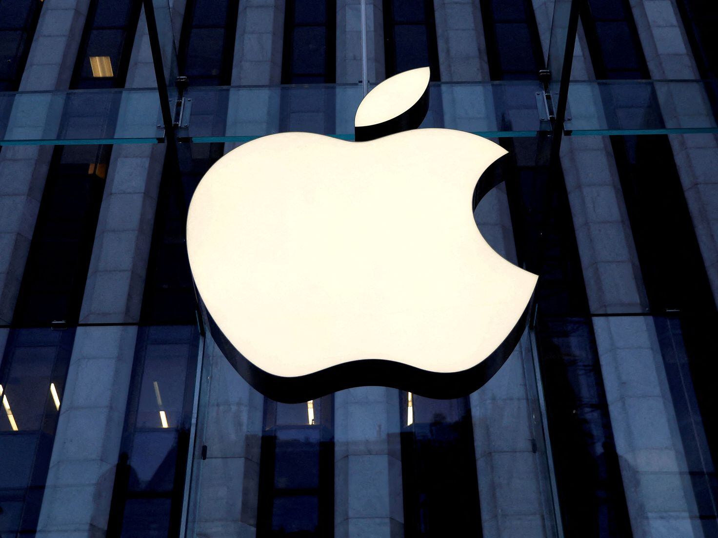 Si tienes un iPhone antiguo, Apple podría indemnizarte con hasta 189 euros