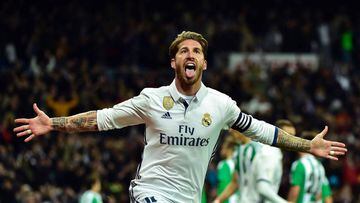 Real Madrid&#039;s defender Sergio Ramos celebrates after scoring a goal during the Spanish league footbal match Real Madrid CF vs Real Betis at the Santiago Bernabeu stadium in Madrid on March 12, 2017. / AFP PHOTO / GERARD JULIEN