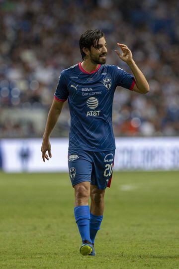 Rodolfo Pizarro (mediocampista). La bomba del anterior draft, Pizarro llega como estrella a Rayados para tratar de cumplir la asignatura pendiente: el título de Liga. Gran movilidad, toque y asociación.