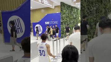 Vídeo: Falso Stephen Curry provoca caos en centro comercial