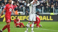 Soccer Football - Serie A - Juventus v Monza - Allianz Stadium, Turin, Italy - January 29, 2023  Juventus' Dusan Vlahovic reacts REUTERS/Massimo Pinca