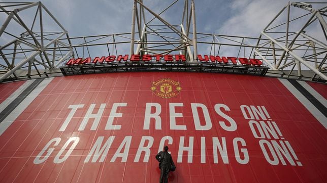 Where will Manchester United play on their summer tour 2024?