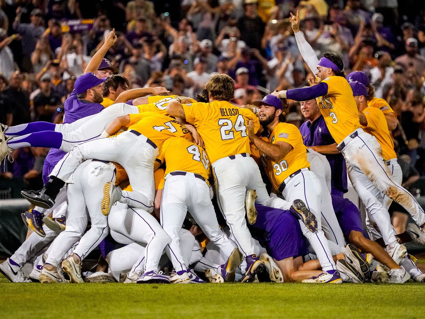 LSU crushes Florida to win seventh baseball national championship –  Crescent City Sports