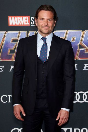El actor estadounidense, Bradley Cooper,  posó a su llegada al estreno de la película Avengers: Endgame en el Centro de Convenciones de Los Ángeles, California.
