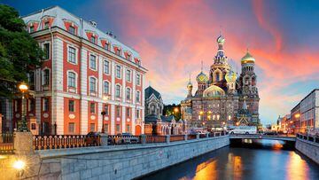 Los 10 lugares que no te puedes perder si viajas a San Petesburgo para ver el Suiza-España