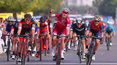 Alexander Kristoff celebra su victoria en la cuarta etapa del Tour de Om&aacute;n.