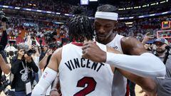 MIAMI, FLORIDA - MAY 17: Jimmy Butler #22 of the Miami Heat hugs teammate Gabe Vincent #2 after defeating the Boston Celtics in Game One of the 2022 NBA Playoffs Eastern Conference Finals at FTX Arena on May 17, 2022 in Miami, Florida. NOTE TO USER: User expressly acknowledges and agrees that, by downloading and or using this photograph, User is consenting to the terms and conditions of the Getty Images License Agreement.   Michael Reaves/Getty Images/AFP == FOR NEWSPAPERS, INTERNET, TELCOS &amp; TELEVISION USE ONLY ==