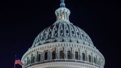 Senate approves law to prevent debt default